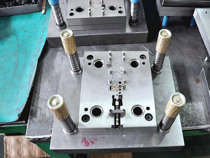 虎林模具制造-01